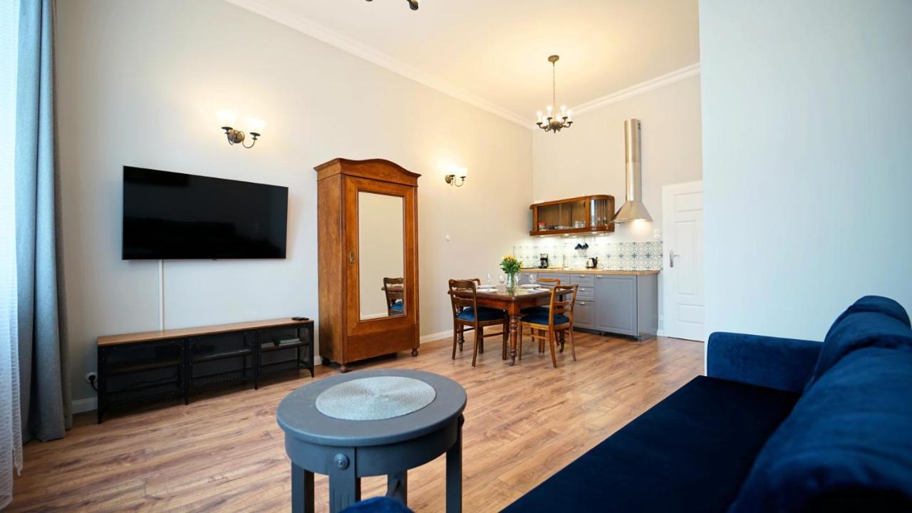 ילנייה גורה Apartamenty Everysky - Plac Ratuszowy 51 מראה חיצוני תמונה