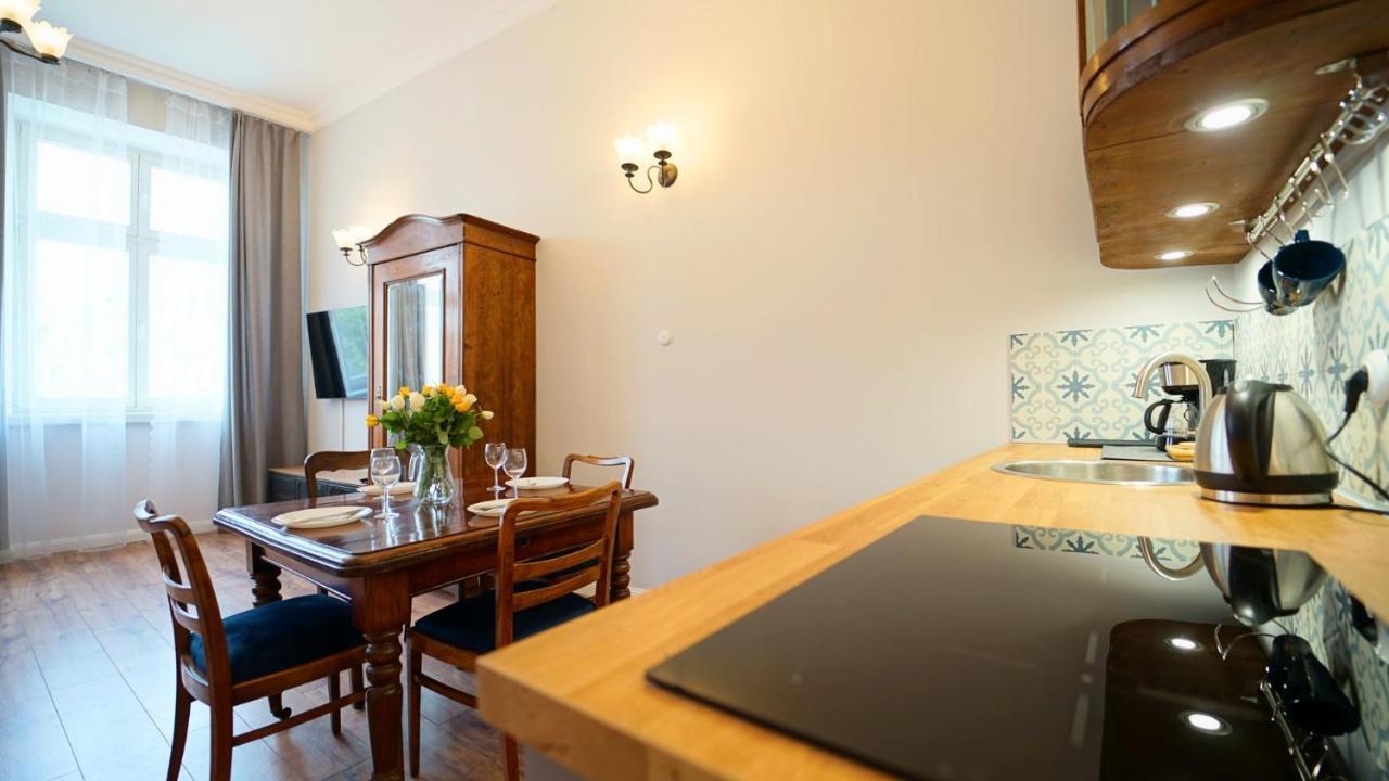 ילנייה גורה Apartamenty Everysky - Plac Ratuszowy 51 מראה חיצוני תמונה