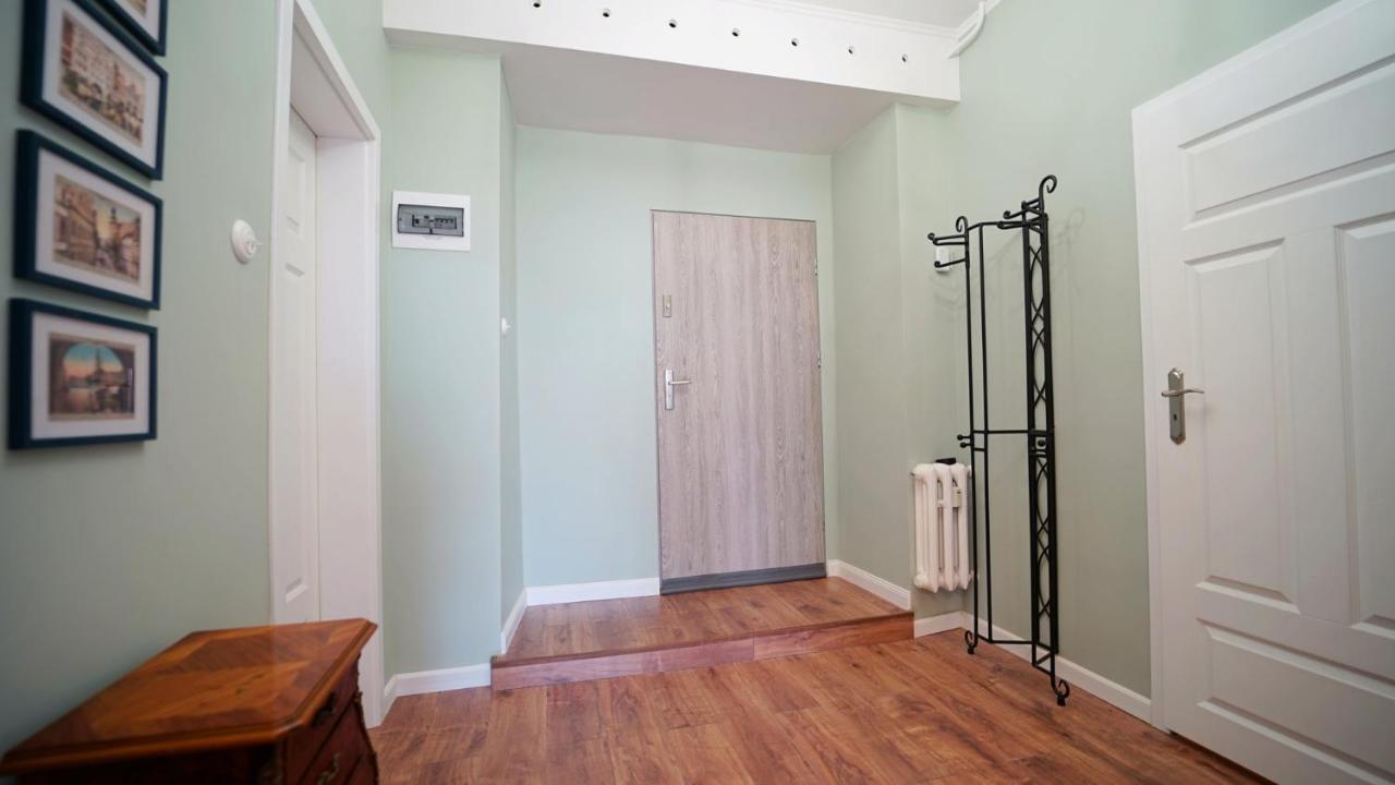 ילנייה גורה Apartamenty Everysky - Plac Ratuszowy 51 מראה חיצוני תמונה