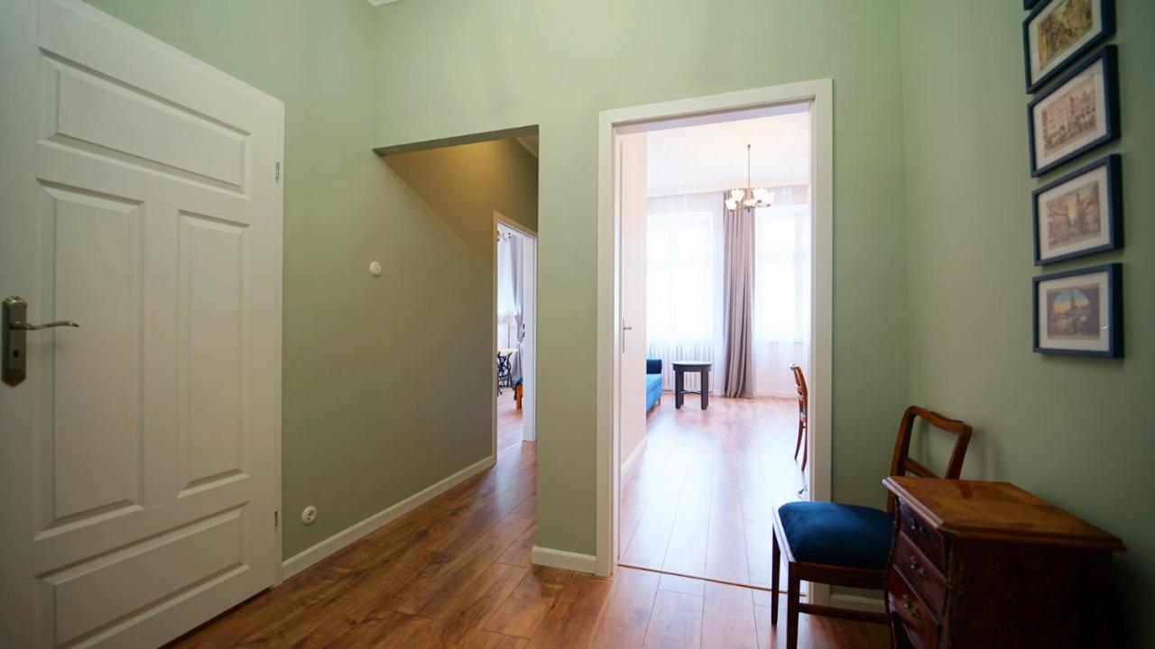 ילנייה גורה Apartamenty Everysky - Plac Ratuszowy 51 מראה חיצוני תמונה